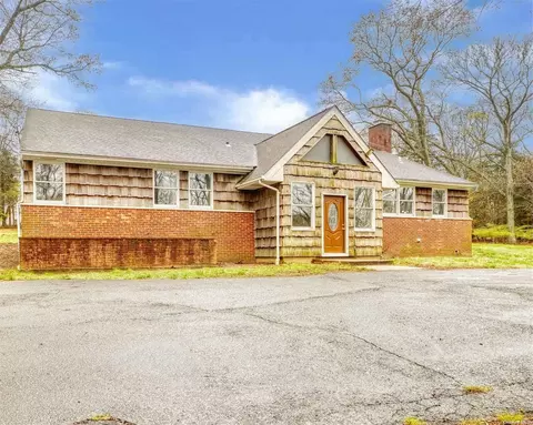 638 Moriches Rd #RFD1, Saint James, NY 11780