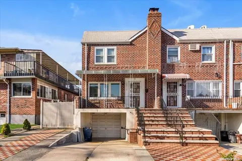 166-59 17th Rd, Whitestone, NY 11357