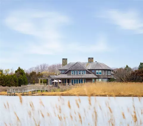 155 Seascape Ln, Sagaponack, NY 11962
