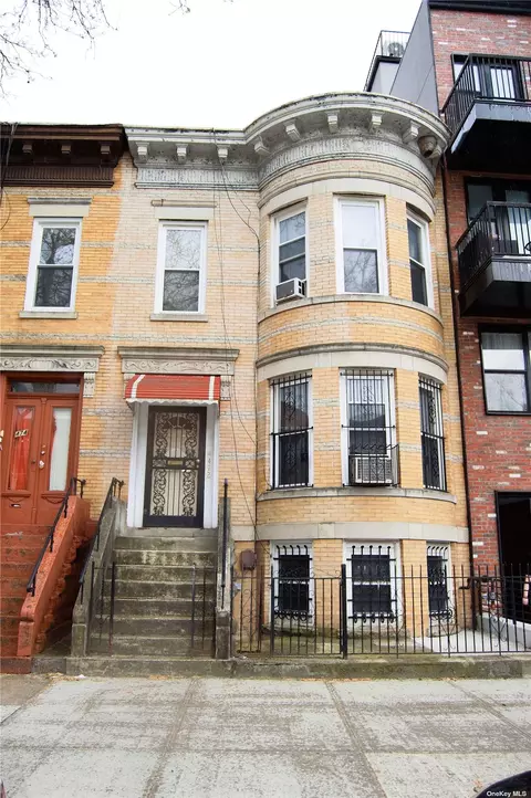 472 Irving Ave, Brooklyn, NY 11237