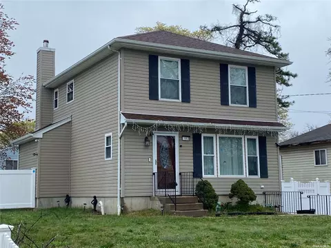 113 N 23rd St, Wyandanch, NY 11798