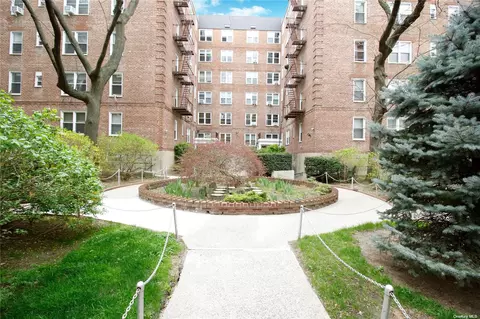 144-41 Sanford Ave #1E, Flushing, NY 11355