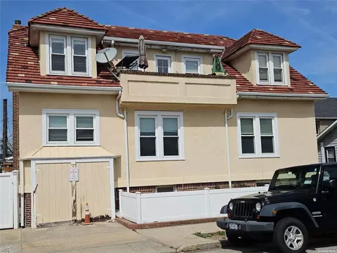 757 W Beech St, Long Beach, NY 11561