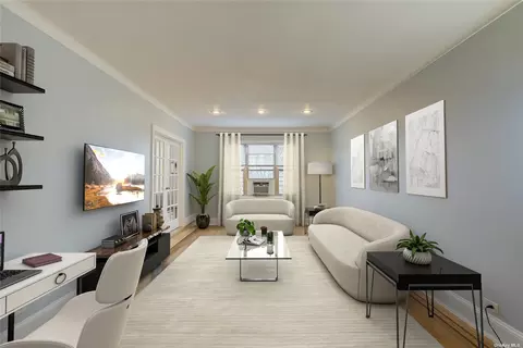 76-35 113th St #4E, Forest Hills, NY 11375