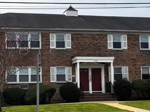 4060 Jerusalem Ave #2A, Seaford, NY 11783