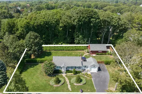 390 Parkway, Southold, NY 11971
