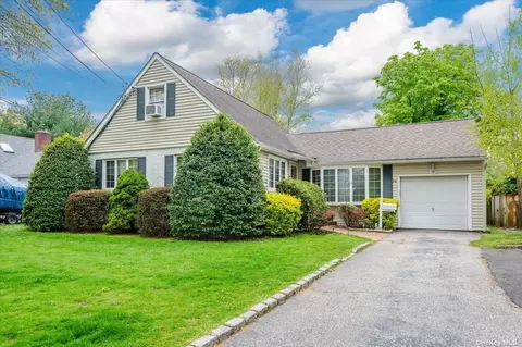 64 Bryan Ave, Amityville, NY 11701