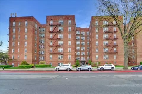 63-85 Woodhaven Blvd #2B, Rego Park, NY 11374