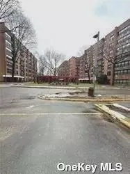 75-26 Bell Blvd #5C, Bayside, NY 11364