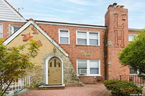 131-53 226th St, Laurelton, NY 11413