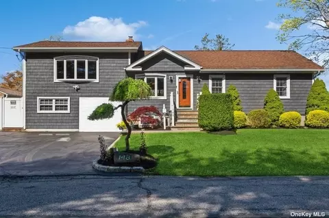 148 Homer Ave, Deer Park, NY 11729