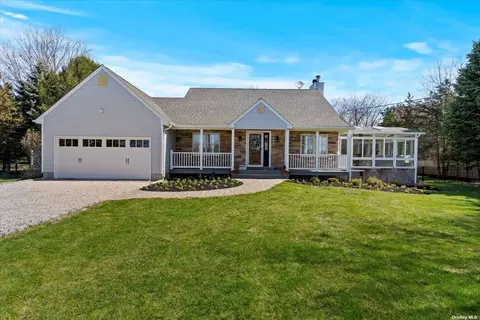 112 Pier Ave, Riverhead, NY 11901