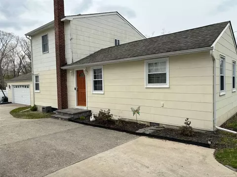 344 Dare Rd, Selden, NY 11784