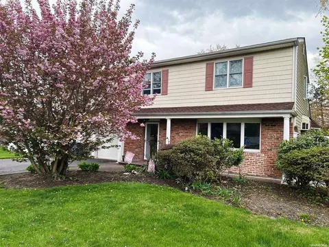 25 Julia Ln, East Northport, NY 11731