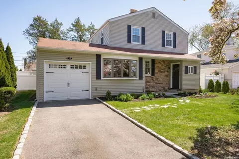 317 Rushmore Ave, Carle Place, NY 11514