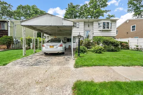 281 New Ave, Wyandanch, NY 11798