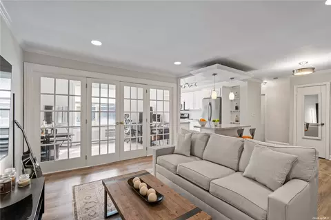36 Barstow Rd #1M, Great Neck, NY 11021