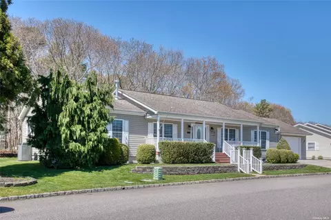 1407- 234 Middle Rd #234, Calverton, NY 11933