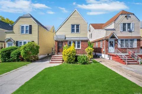 89-50 210th St, Queens Village, NY 11427