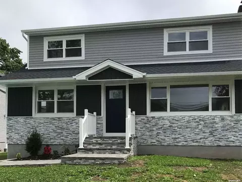 1881 White St, North Bellmore, NY 11710