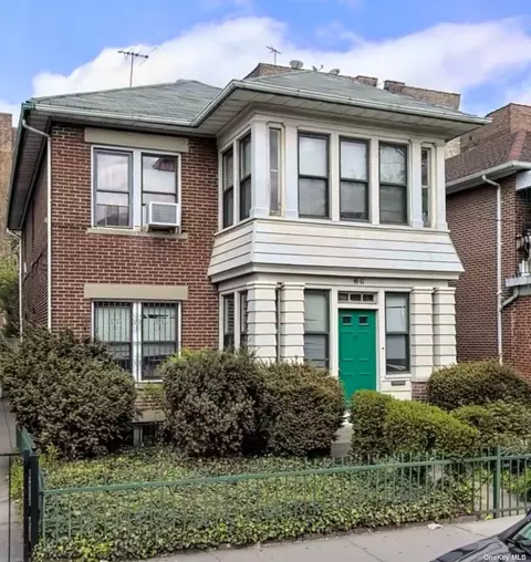 41-11 Forley St, Elmhurst, NY 11373