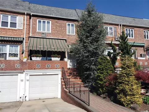 62-55 82nd St, Middle Village, NY 11379