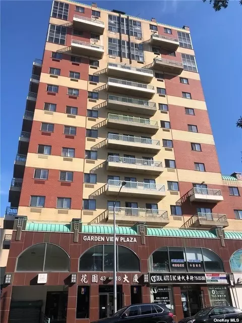 43-18 Main St #9F, Flushing, NY 11355