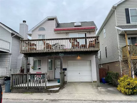25 Nebraska St, Long Beach, NY 11561