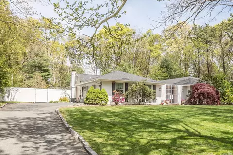 4 Leighton, Melville, NY 11747