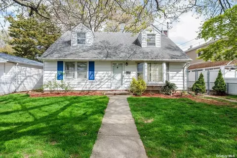 147 Stewart St, Elmont, NY 11003