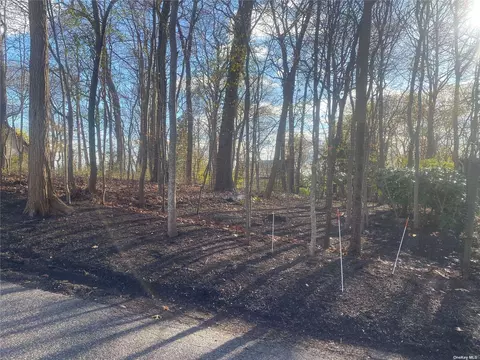 53 Beach Rd, Wading River, NY 11792 photo 1