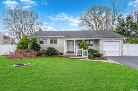96 New Hwy, Commack, NY 11725