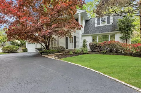 43 Wichard Blvd, Commack, NY 11725
