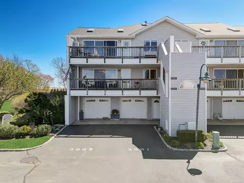 3001 Bluffs Dr S #3001, Baiting Hollow, NY 11933