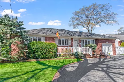 1782 Remson Ave, Merrick, NY 11566