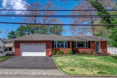 2302 Pond Rd, Ronkonkoma, NY 11779