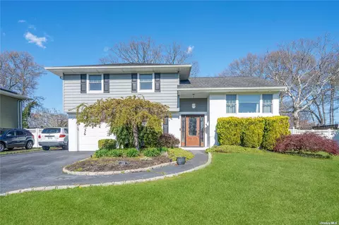 183 Sherry St, East Islip, NY 11730