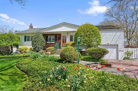 1017 Westminster Ave, Dix Hills, NY 11746