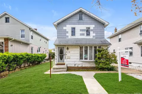 86-32 260th St, Floral Park, NY 11001
