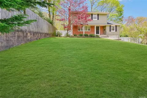 3 Puritan Path, Port Jefferson, NY 11777