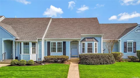 2555 Youngs Ave #17B, Southold, NY 11971