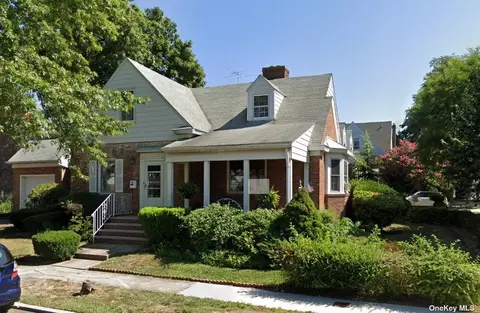 36-61 203rd St, Bayside, NY 11361
