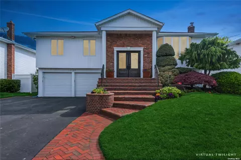 3141 Clubhouse Rd, Merrick, NY 11566