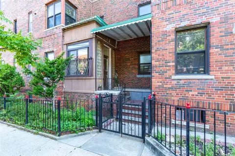 52-09 Van Horn St, Elmhurst, NY 11373