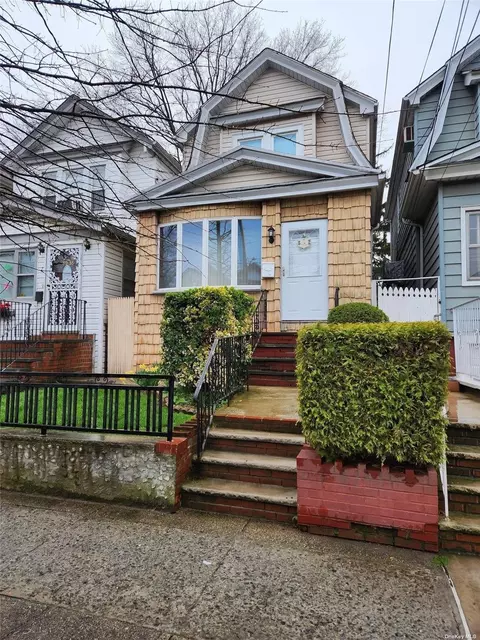 89-34 92nd St, Woodhaven, NY 11421