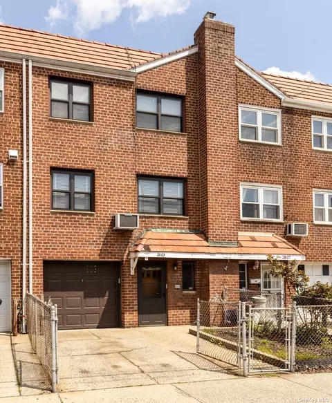 28-05 21st Ave, Astoria, NY 11105