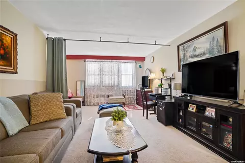 84-40 153rd Ave #1G, Howard Beach, NY 11414