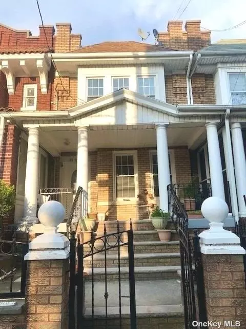 85-27 96th St, Woodhaven, NY 11421