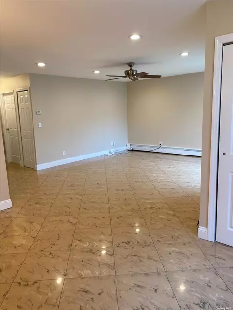 79 Richmond Blvd #4A, Ronkonkoma, NY 11779