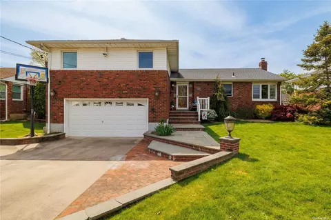 2426 Westlake Ave, Oceanside, NY 11572